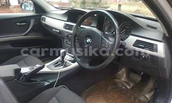 Tenga Tsaru BMW 3–Series Sirivha Mota in Alexandra Park in Harare Tenga Tsaru BMW 3–Series Sirivha Mota in Alexandra Park in Harare