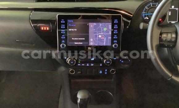 Acheter Occasion Voiture Toyota Hilux Rouge à Beitbridge, Matabeleland South Acheter Occasion Voiture Toyota Hilux Rouge à Beitbridge, Matabeleland South