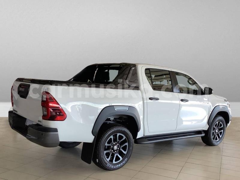 Big with watermark toyota hilux matabeleland south beitbridge 24202