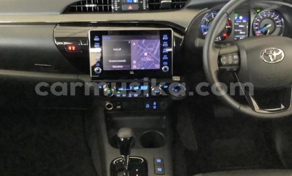 Nunua Ilio tumika Toyota Hilux Nyeupe Gari ndani ya Beitbridge nchini Matabeleland Kusini Nunua Ilio tumika Toyota Hilux Nyeupe Gari ndani ya Beitbridge nchini Matabeleland Kusini