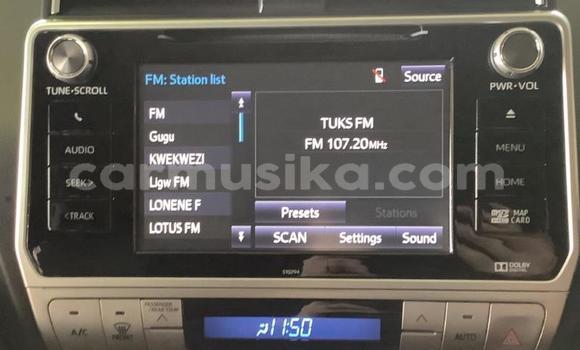 Acheter Occasion Voiture Toyota Land Cruiser Prado Blanc à Beitbridge, Matabeleland South Acheter Occasion Voiture Toyota Land Cruiser Prado Blanc à Beitbridge, Matabeleland South