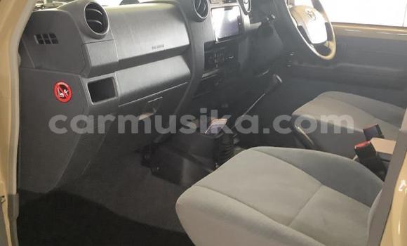 Tenga Tsaru Toyota Land Cruiser Sirivha Mota in Beitbridge in Matabeleland South Tenga Tsaru Toyota Land Cruiser Sirivha Mota in Beitbridge in Matabeleland South