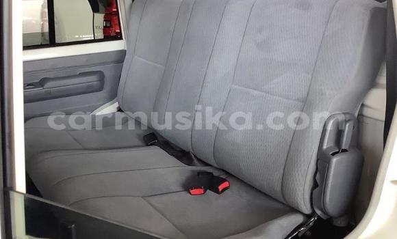 Acheter Occasion Voiture Toyota Land Cruiser Gris à Beitbridge, Matabeleland South Acheter Occasion Voiture Toyota Land Cruiser Gris à Beitbridge, Matabeleland South