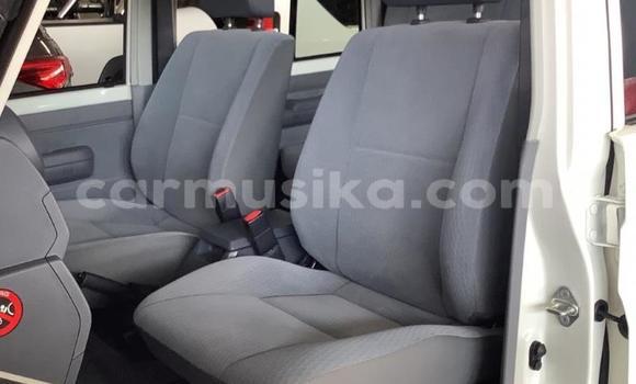 Acheter Occasion Voiture Toyota Land Cruiser Gris à Beitbridge, Matabeleland South Acheter Occasion Voiture Toyota Land Cruiser Gris à Beitbridge, Matabeleland South