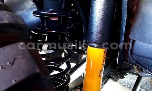 Acheter Occasion Voiture Toyota Land Cruiser Bleu à Beitbridge, Matabeleland South Acheter Occasion Voiture Toyota Land Cruiser Bleu à Beitbridge, Matabeleland South