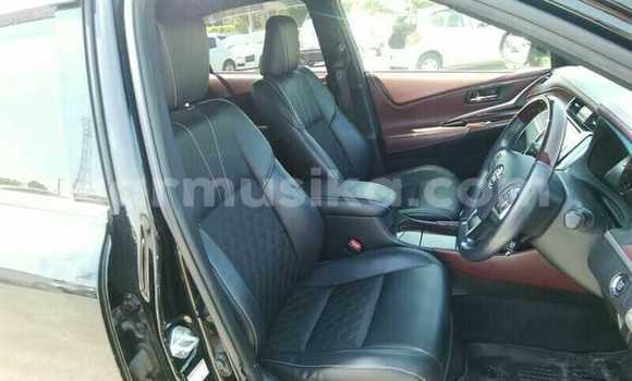 Nunua Ilio tumika Toyota Harrier Nyeusi Gari ndani ya Beitbridge nchini Matabeleland Kusini Nunua Ilio tumika Toyota Harrier Nyeusi Gari ndani ya Beitbridge nchini Matabeleland Kusini