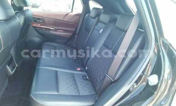 Nunua Ilio tumika Toyota Harrier Nyeusi Gari ndani ya Beitbridge nchini Matabeleland Kusini Nunua Ilio tumika Toyota Harrier Nyeusi Gari ndani ya Beitbridge nchini Matabeleland Kusini