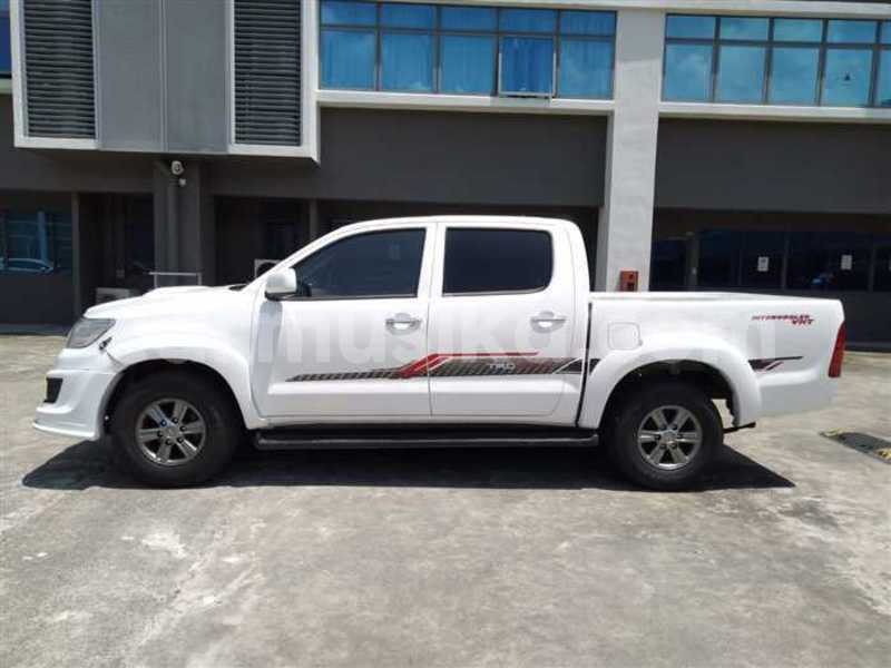 Big with watermark toyota hilux matabeleland south beitbridge 24215