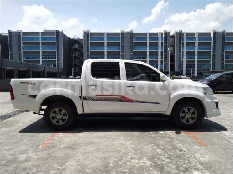 Big with watermark toyota hilux matabeleland south beitbridge 24215