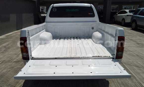 Acheter Occasion Voiture Toyota Hilux Blanc à Beitbridge, Matabeleland South Acheter Occasion Voiture Toyota Hilux Blanc à Beitbridge, Matabeleland South