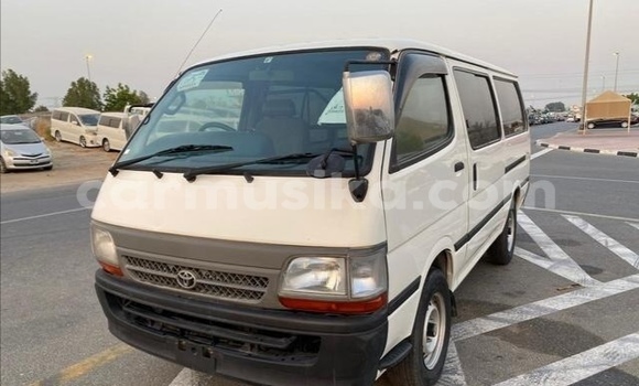 Acheter Occasion Voiture Toyota Hiace Blanc à Beitbridge, Matabeleland South Acheter Occasion Voiture Toyota Hiace Blanc à Beitbridge, Matabeleland South
