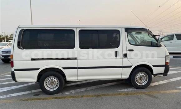 Acheter Occasion Voiture Toyota Hiace Blanc à Beitbridge, Matabeleland South Acheter Occasion Voiture Toyota Hiace Blanc à Beitbridge, Matabeleland South