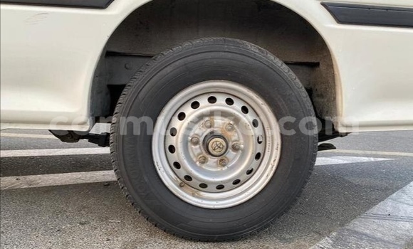 Acheter Occasion Voiture Toyota Hiace Blanc à Beitbridge, Matabeleland South Acheter Occasion Voiture Toyota Hiace Blanc à Beitbridge, Matabeleland South