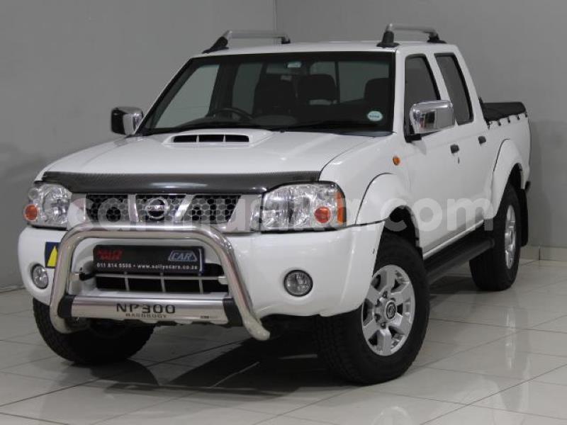 Big with watermark nissan np 300 matabeleland south beitbridge 24218