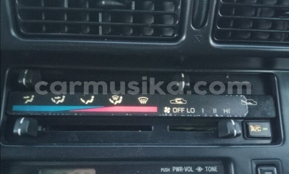 Nunua Ilio tumika Toyota Hiace Nyeupe Gari ndani ya Beitbridge nchini Matabeleland Kusini Nunua Ilio tumika Toyota Hiace Nyeupe Gari ndani ya Beitbridge nchini Matabeleland Kusini