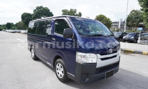 Tenga Tsaru Toyota Hiace Bhuruu Mota in Beitbridge in Matabeleland South