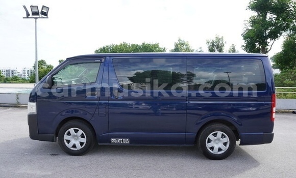 Acheter Occasion Voiture Toyota Hiace Bleu à Beitbridge, Matabeleland South Acheter Occasion Voiture Toyota Hiace Bleu à Beitbridge, Matabeleland South