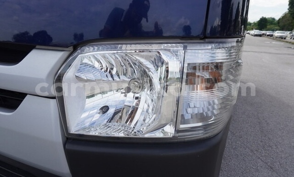 Acheter Occasion Voiture Toyota Hiace Bleu à Beitbridge, Matabeleland South Acheter Occasion Voiture Toyota Hiace Bleu à Beitbridge, Matabeleland South