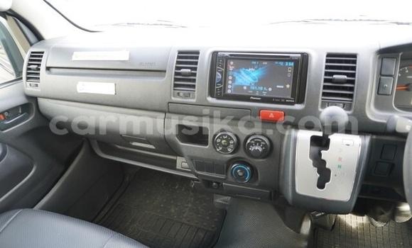 Acheter Occasion Voiture Toyota Hiace Bleu à Beitbridge, Matabeleland South Acheter Occasion Voiture Toyota Hiace Bleu à Beitbridge, Matabeleland South