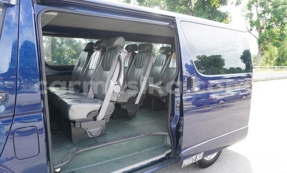 Acheter Occasion Voiture Toyota Hiace Bleu à Beitbridge, Matabeleland South Acheter Occasion Voiture Toyota Hiace Bleu à Beitbridge, Matabeleland South