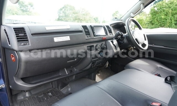 Acheter Occasion Voiture Toyota Hiace Bleu à Beitbridge, Matabeleland South Acheter Occasion Voiture Toyota Hiace Bleu à Beitbridge, Matabeleland South