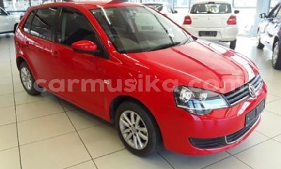 Tenga Tsaru Volkswagen Polo Tsvuku Mota in Beitbridge in Matabeleland South