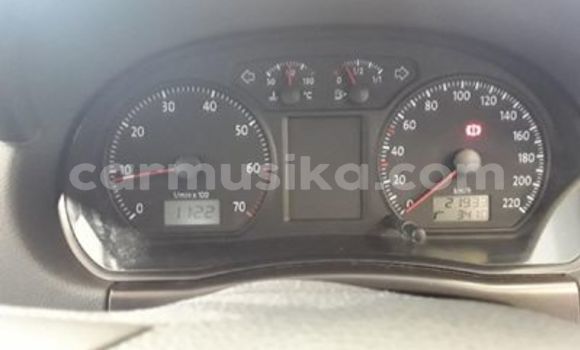 Acheter Occasion Voiture Volkswagen Polo Rouge à Beitbridge, Matabeleland South Acheter Occasion Voiture Volkswagen Polo Rouge à Beitbridge, Matabeleland South