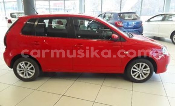 Acheter Occasion Voiture Volkswagen Polo Rouge à Beitbridge, Matabeleland South Acheter Occasion Voiture Volkswagen Polo Rouge à Beitbridge, Matabeleland South