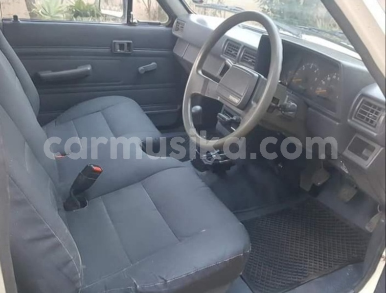 Big with watermark toyota hilux matabeleland south beitbridge 24236