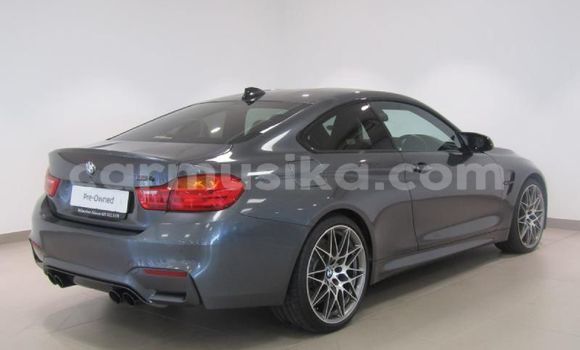 Acheter Occasion Voiture BMW M4 Gris à Beitbridge, Matabeleland South Acheter Occasion Voiture BMW M4 Gris à Beitbridge, Matabeleland South