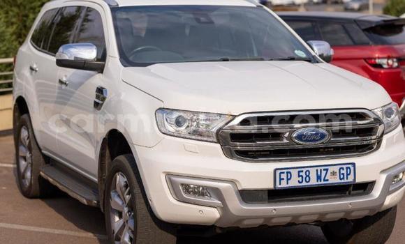 Tenga Tsaru Ford Everest Sirivha Mota in Chinhoyi in Dunhu reMashonaland yeMadokero