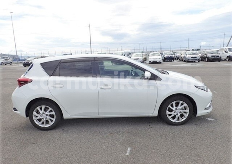 Big with watermark toyota auris matabeleland south beitbridge 24252