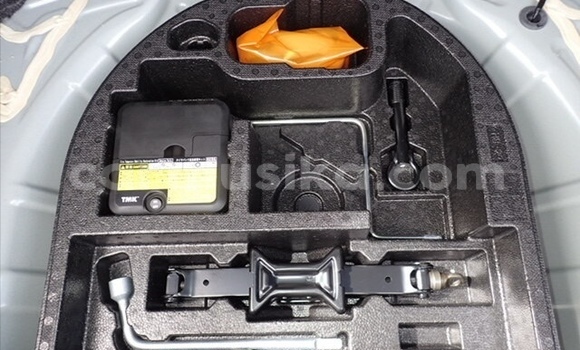 Tenga Tsaru Toyota Auris Chena Mota in Beitbridge in Matabeleland South Tenga Tsaru Toyota Auris Chena Mota in Beitbridge in Matabeleland South