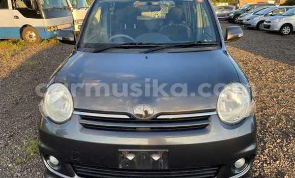 Buy Used Toyota Sienta Other Car in Beitbridge in Matabeleland South