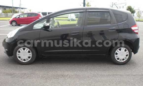 Buy Used Honda Fit Black Car in Beitbridge in Matabeleland South Buy Used Honda Fit Black Car in Beitbridge in Matabeleland South