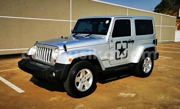 Buy Used Jeep Wrangler Silver Car in Beitbridge in Matabeleland South Buy Used Jeep Wrangler Silver Car in Beitbridge in Matabeleland South