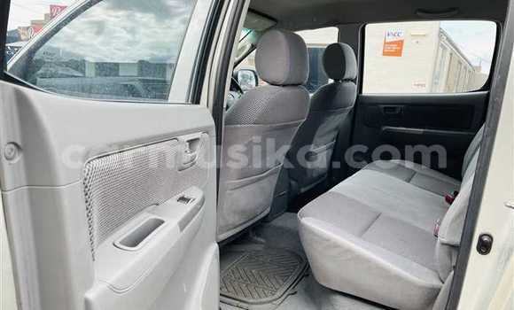 Acheter Occasion Voiture Toyota Hilux Gris à Beitbridge, Matabeleland South Acheter Occasion Voiture Toyota Hilux Gris à Beitbridge, Matabeleland South