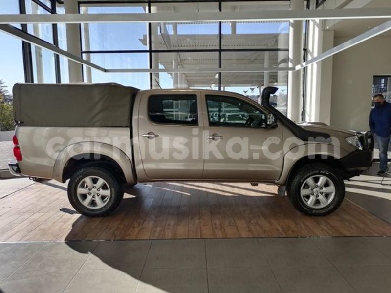 Big with watermark toyota hilux matabeleland south beitbridge 24259