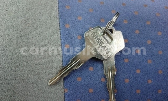 Nunua Ilio tumika Nissan Caravan Nyeupe Gari ndani ya Beitbridge nchini Matabeleland Kusini Nunua Ilio tumika Nissan Caravan Nyeupe Gari ndani ya Beitbridge nchini Matabeleland Kusini