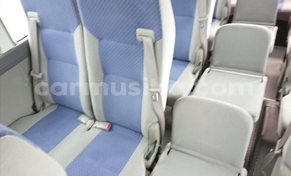 Nunua Ilio tumika Nissan Caravan Nyeupe Gari ndani ya Beitbridge nchini Matabeleland Kusini Nunua Ilio tumika Nissan Caravan Nyeupe Gari ndani ya Beitbridge nchini Matabeleland Kusini