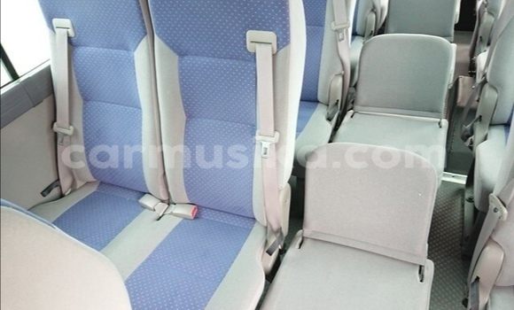 Nunua Ilio tumika Nissan Caravan Nyeupe Gari ndani ya Beitbridge nchini Matabeleland Kusini Nunua Ilio tumika Nissan Caravan Nyeupe Gari ndani ya Beitbridge nchini Matabeleland Kusini