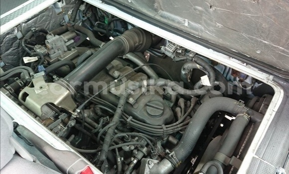 Nunua Ilio tumika Nissan Caravan Nyeupe Gari ndani ya Beitbridge nchini Matabeleland Kusini Nunua Ilio tumika Nissan Caravan Nyeupe Gari ndani ya Beitbridge nchini Matabeleland Kusini