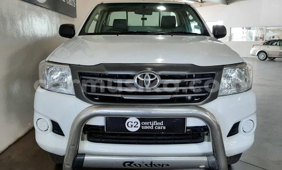 Acheter Occasion Voiture Toyota Hilux Blanc à Beitbridge, Matabeleland South Acheter Occasion Voiture Toyota Hilux Blanc à Beitbridge, Matabeleland South