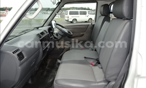 Buy Used Nissan Vanette White Car in Beitbridge in Matabeleland South Buy Used Nissan Vanette White Car in Beitbridge in Matabeleland South