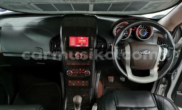 Nunua Ilio tumika Mahindra Commander Fedha Gari ndani ya Beitbridge nchini Matabeleland Kusini Nunua Ilio tumika Mahindra Commander Fedha Gari ndani ya Beitbridge nchini Matabeleland Kusini