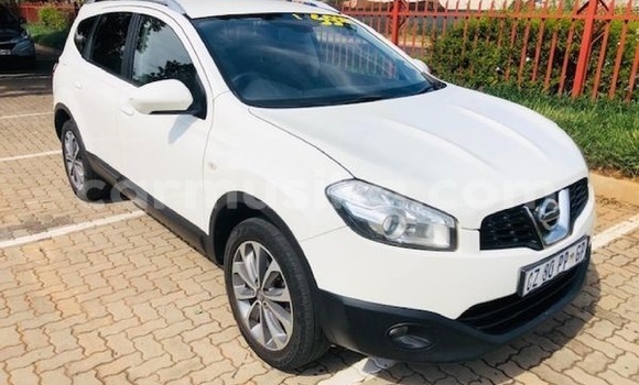 Tenga Tsaru Nissan Qashqai+2 Chena Mota in Beitbridge in Matabeleland South Tenga Tsaru Nissan Qashqai+2 Chena Mota in Beitbridge in Matabeleland South
