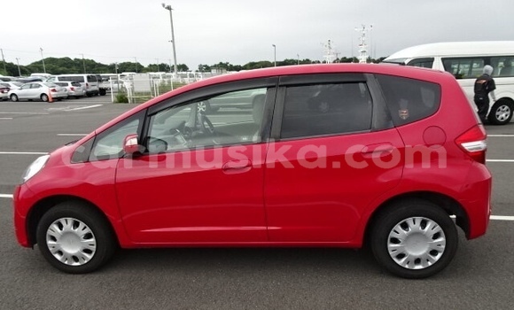 Acheter Occasion Voiture Honda Fit Rouge à Beitbridge, Matabeleland South Acheter Occasion Voiture Honda Fit Rouge à Beitbridge, Matabeleland South
