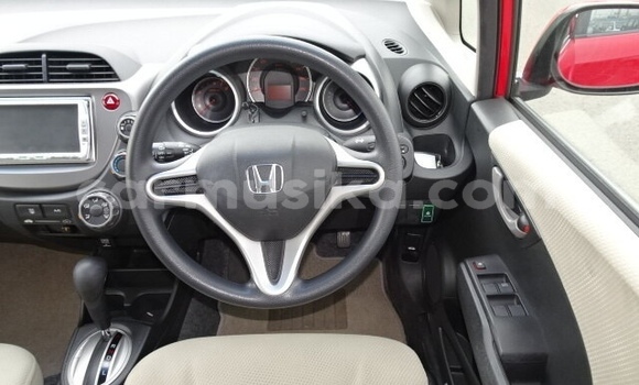 Acheter Occasion Voiture Honda Fit Rouge à Beitbridge, Matabeleland South Acheter Occasion Voiture Honda Fit Rouge à Beitbridge, Matabeleland South