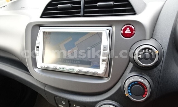 Acheter Occasion Voiture Honda Fit Rouge à Beitbridge, Matabeleland South Acheter Occasion Voiture Honda Fit Rouge à Beitbridge, Matabeleland South