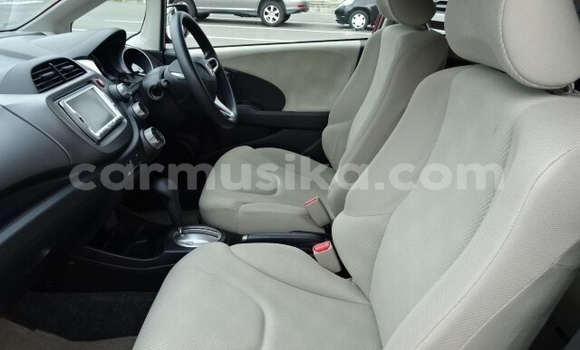 Acheter Occasion Voiture Honda Fit Rouge à Beitbridge, Matabeleland South Acheter Occasion Voiture Honda Fit Rouge à Beitbridge, Matabeleland South